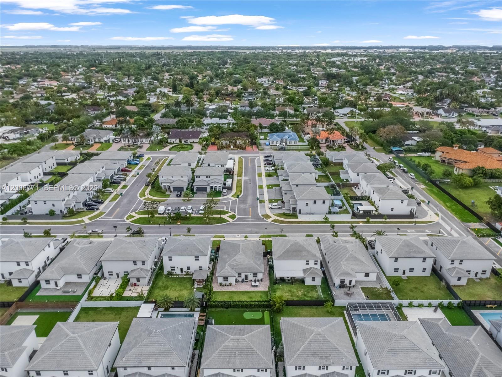 14836 Southwest 162nd Street Miami, FL 33177 - Photo 32 of 35