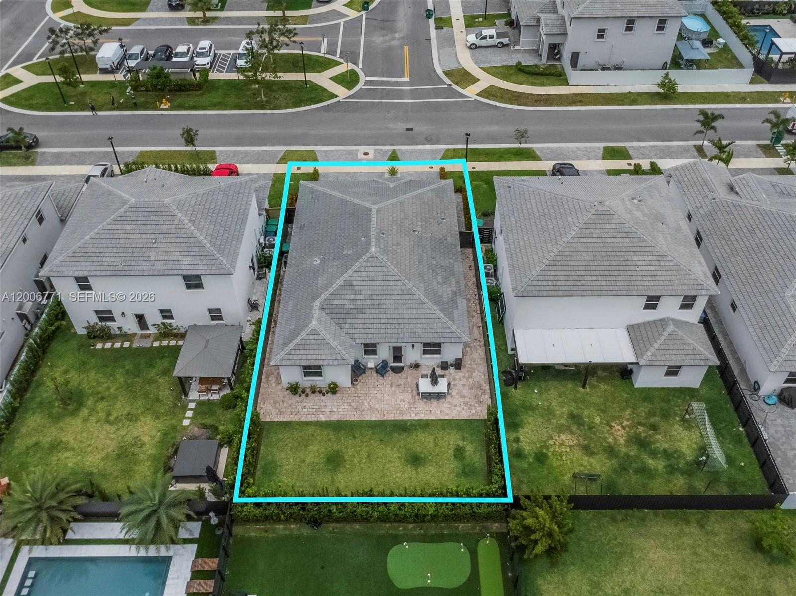 14836 Southwest 162nd Street Miami, FL 33177 - Photo 34 of 35