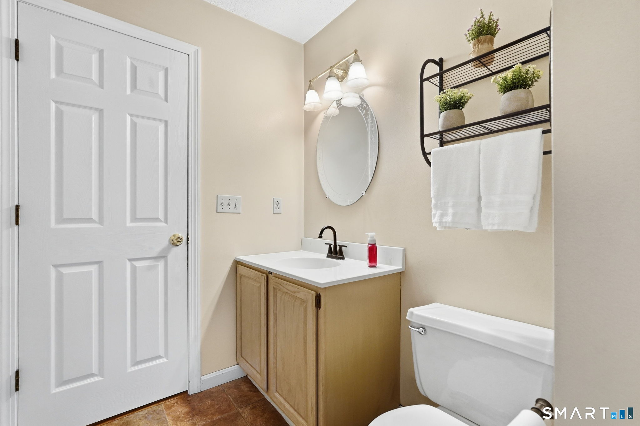 218 Brainard Road Enfield, CT 06082 - Photo 28 of 39 Gallery Image 28