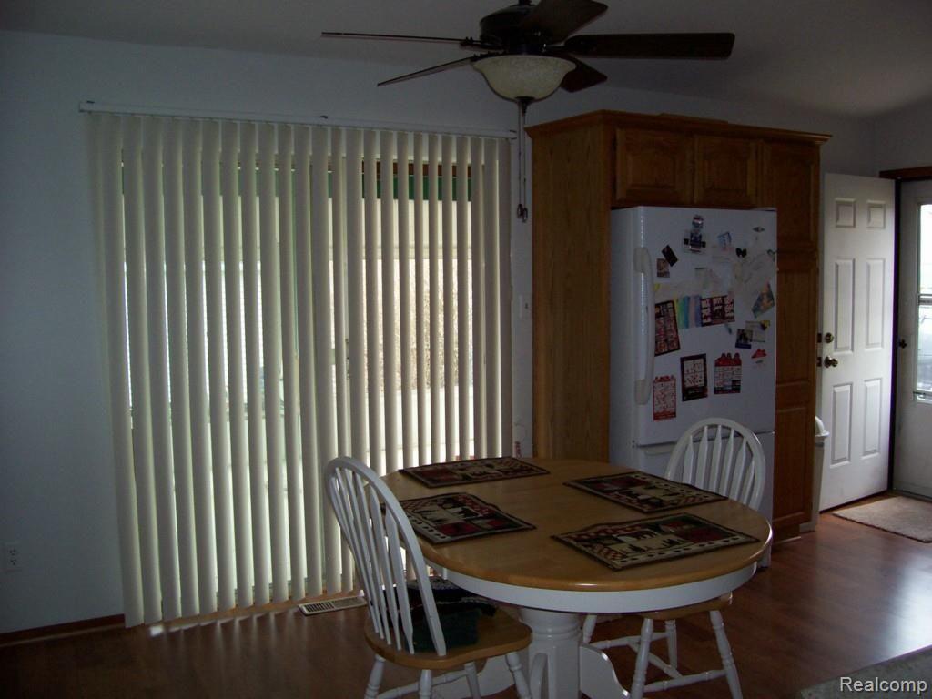41969 Old Bridge Road Canton, MI 48188 - Photo 8 of 19 100_0424.jpg