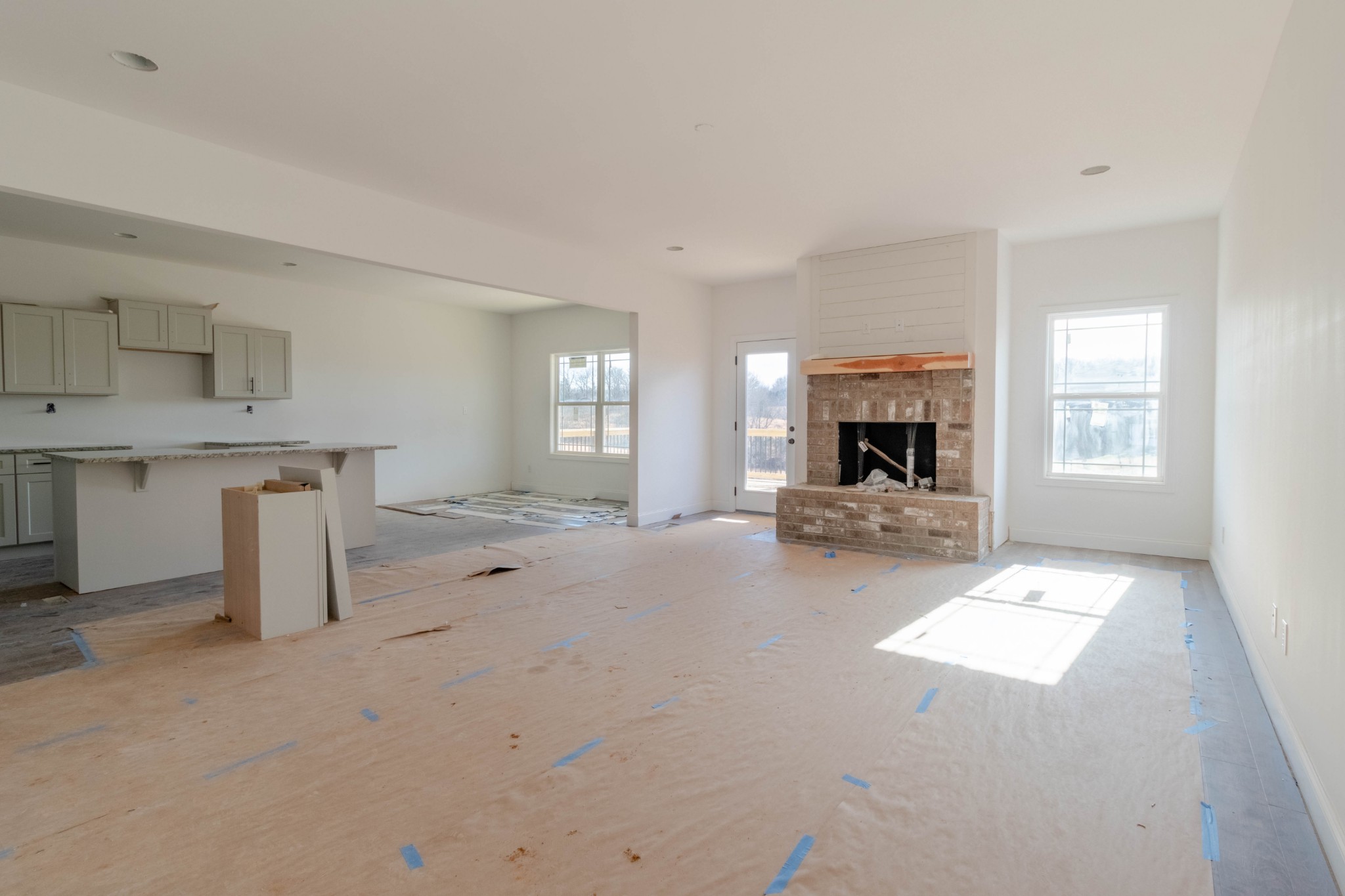 1436 Hickory Point Road Clarksville, TN 37043 - Photo 7 of 22 a living room with furniture and a fireplace