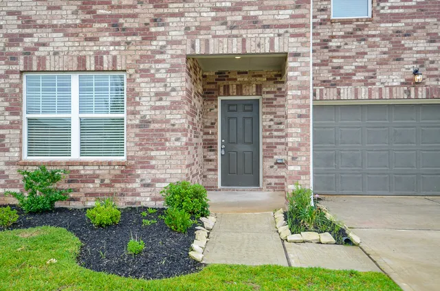 $3,200 | 27314 Clear Breeze Drive, Katy, TX 77493