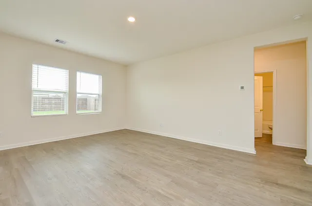 $3,200 | 27314 Clear Breeze Drive, Katy, TX 77493