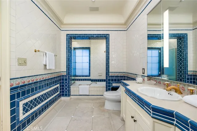 a view of a tennis court