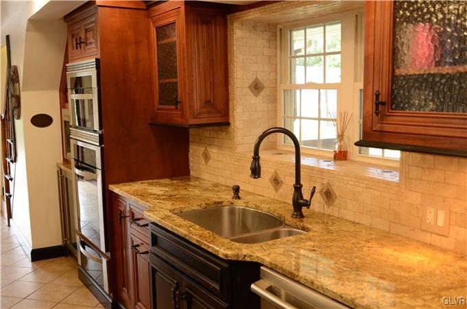 3408 Altonah Road Bethlehem, PA 18017 - Photo 8 of 32 Gallery Image 8