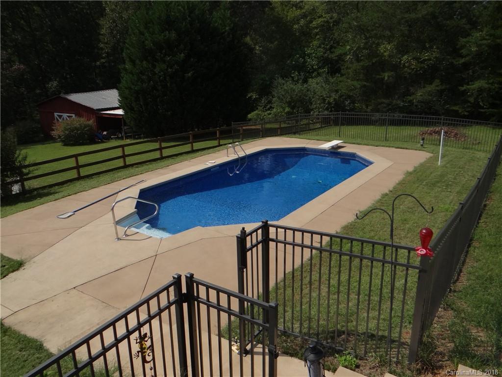 8271 Coldwater Road, Unit 3 Stokesdale, NC 27357 - Photo 10 of 36 Gallery Image 10
