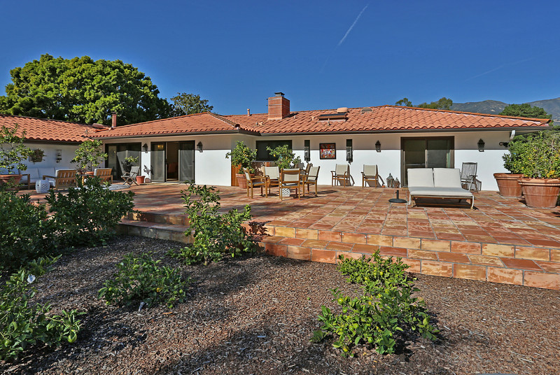 1467 Monte Vista Road Santa Barbara, CA 93108 - Photo 20 of 21 17
