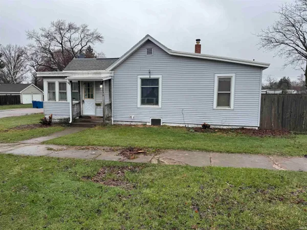 $104,900 | 604 Ohio Street, Walkerton, IN 46574