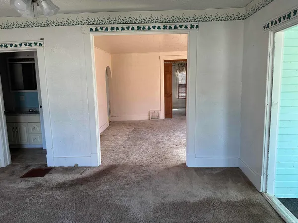 $104,900 | 604 Ohio Street, Walkerton, IN 46574