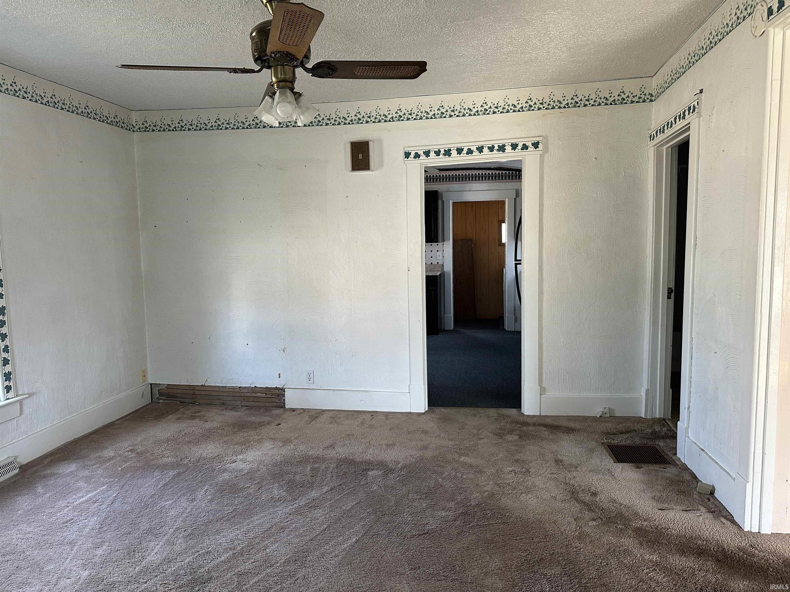 604 Ohio Street Walkerton, IN 46574 - Photo 14 of 20