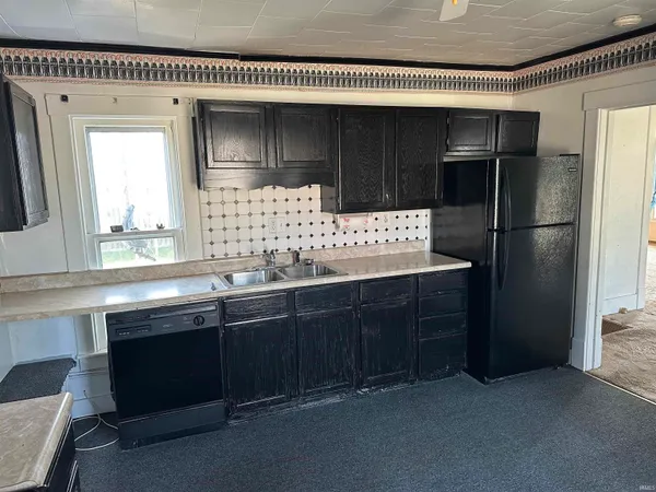 $104,900 | 604 Ohio Street, Walkerton, IN 46574