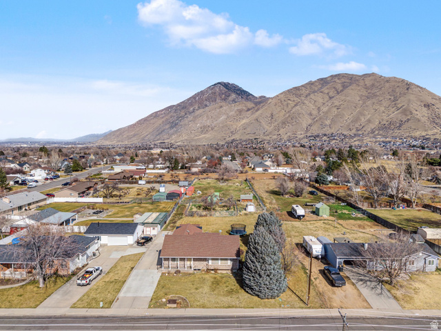 598 West 1600th Street North Mapleton, UT 84664 - Photo 29 of 34 Aerial view of residential area with a mountainous background