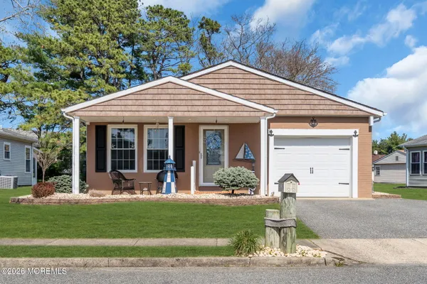 $410,000 | 22 Speighstown Place, Toms River, NJ 08757