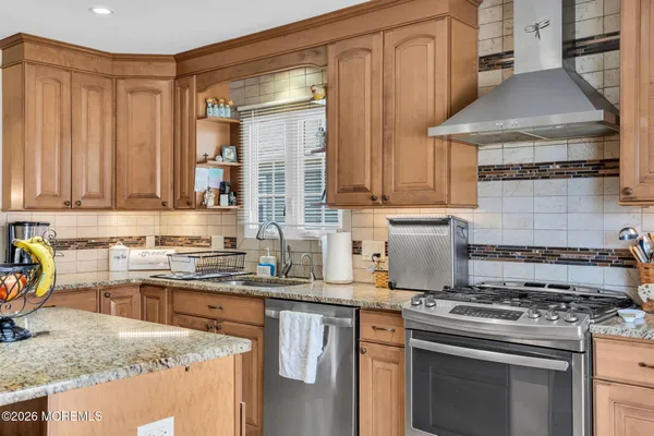 $410,000 | 22 Speighstown Place, Toms River, NJ 08757