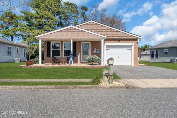 $410,000 | 22 Speighstown Place, Toms River, NJ 08757