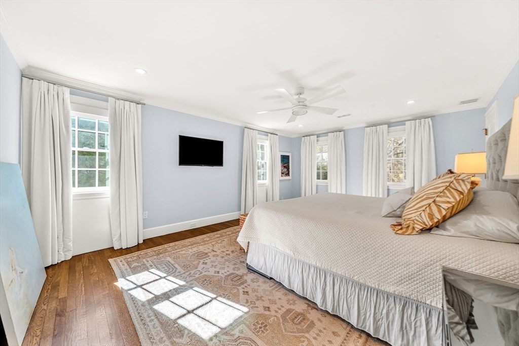 43 Amherst Road Wellesley, MA 02482 - Photo 13 of 30