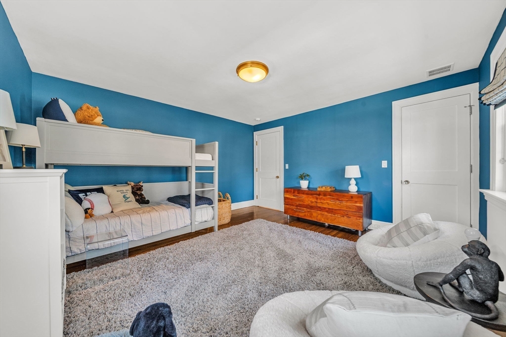 43 Amherst Road Wellesley, MA 02482 - Photo 17 of 30