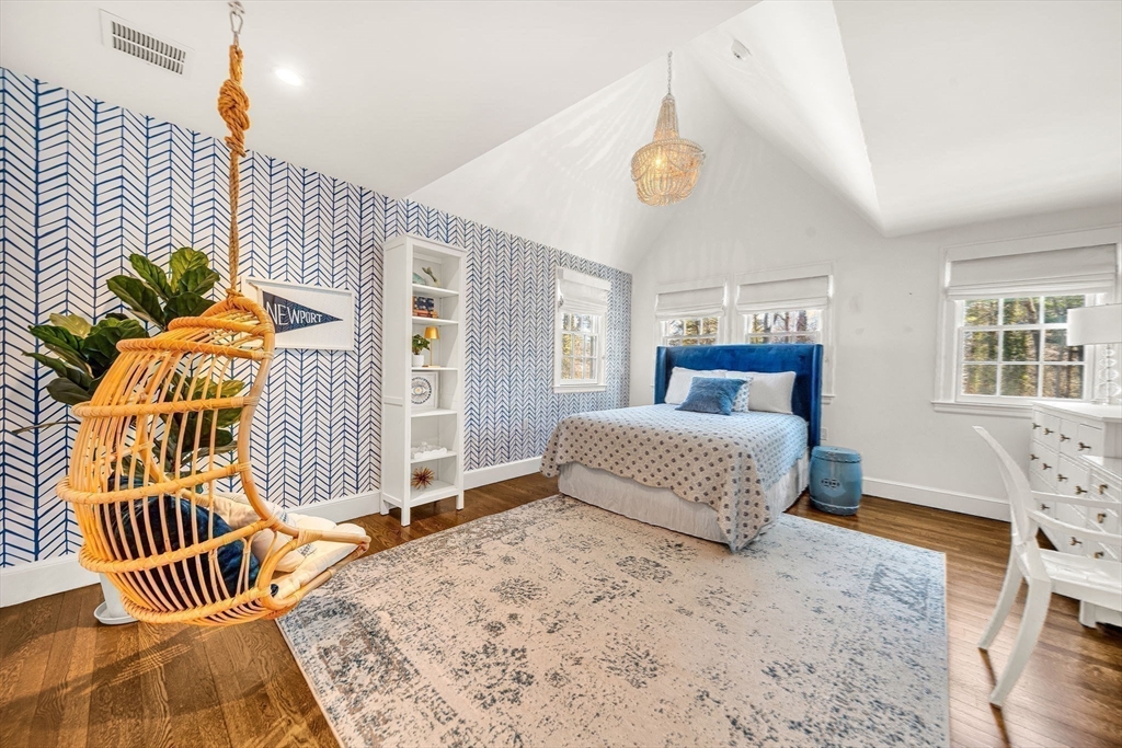 43 Amherst Road Wellesley, MA 02482 - Photo 22 of 30