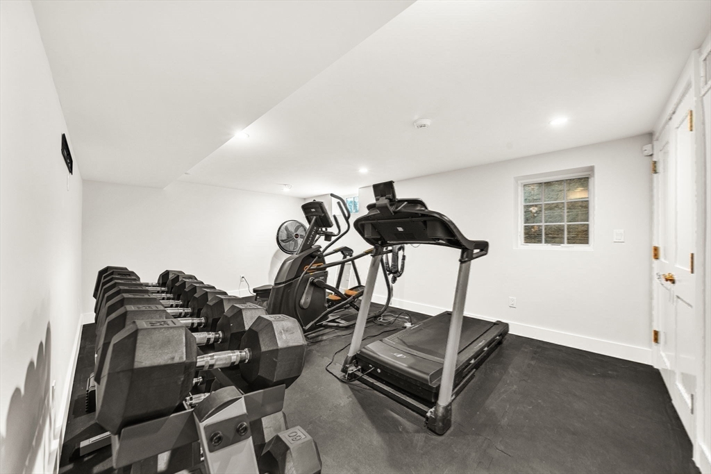 43 Amherst Road Wellesley, MA 02482 - Photo 25 of 30