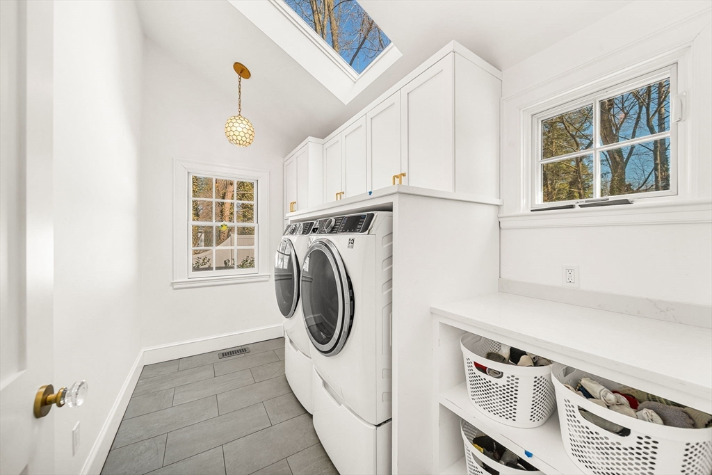 43 Amherst Road Wellesley, MA 02482 - Photo 26 of 30