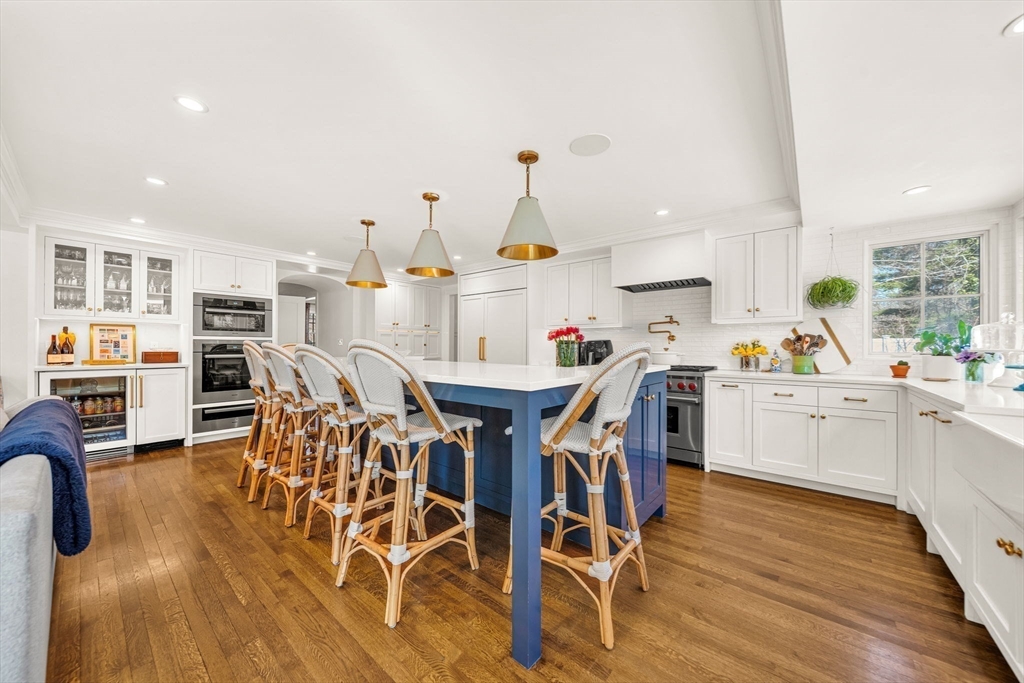 43 Amherst Road Wellesley, MA 02482 - Photo 6 of 30