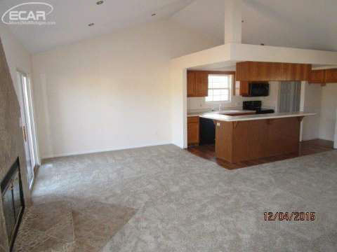 15459 Seymour Road Linden, MI 48451 - Photo 8 of 18 20454014-7.JPG