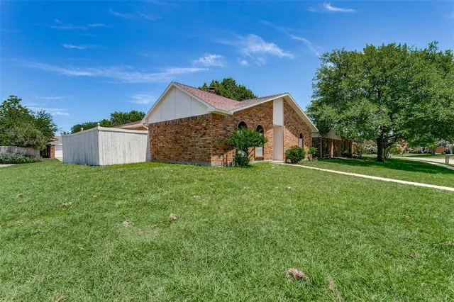 $2,000 | 410 Cambria Drive, Coppell, TX 75019