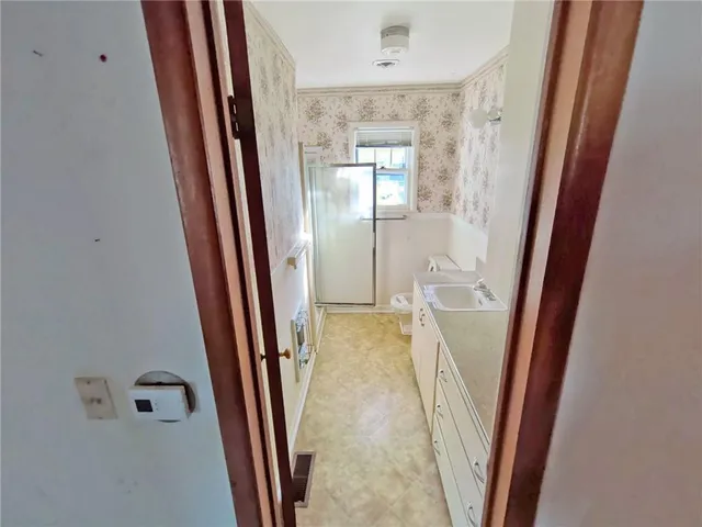 $99,900 | 409 East Walker Street, Ash Grove, MO 65604