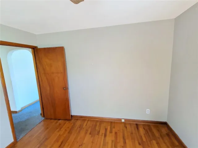 $99,900 | 409 East Walker Street, Ash Grove, MO 65604