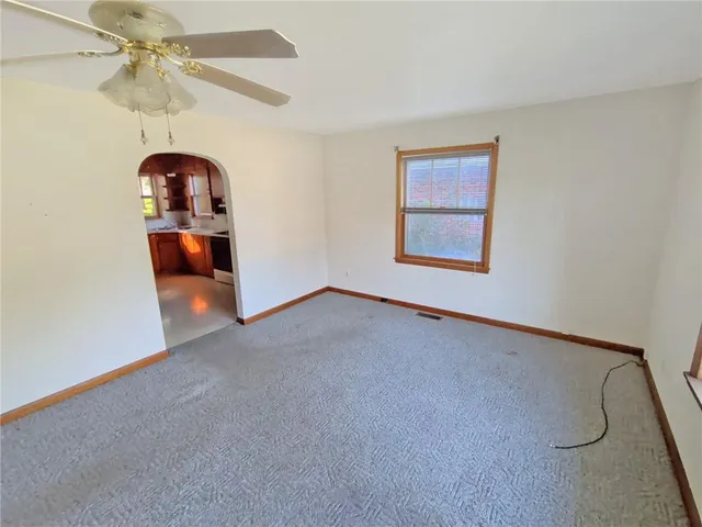 $99,900 | 409 East Walker Street, Ash Grove, MO 65604