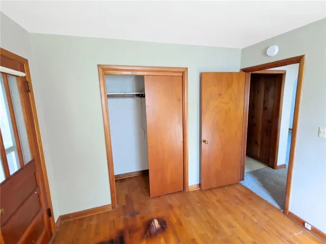 $99,900 | 409 East Walker Street, Ash Grove, MO 65604