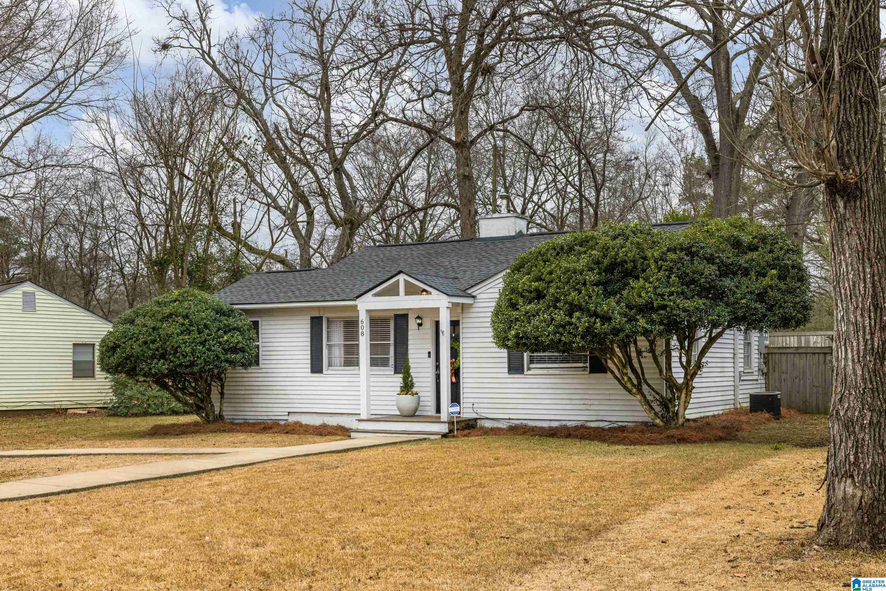 608 Strathmore Road Birmingham, AL 35213 - Photo 2 of 41 Gallery Image 2