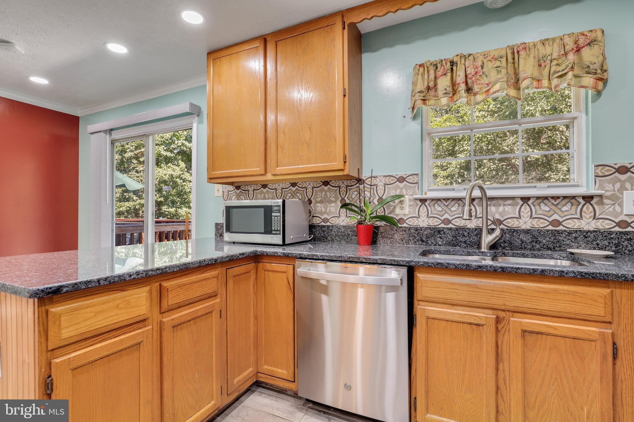 9331 Ridings Way Laurel, MD 20723 - Photo 8 of 41 Gallery Image 8