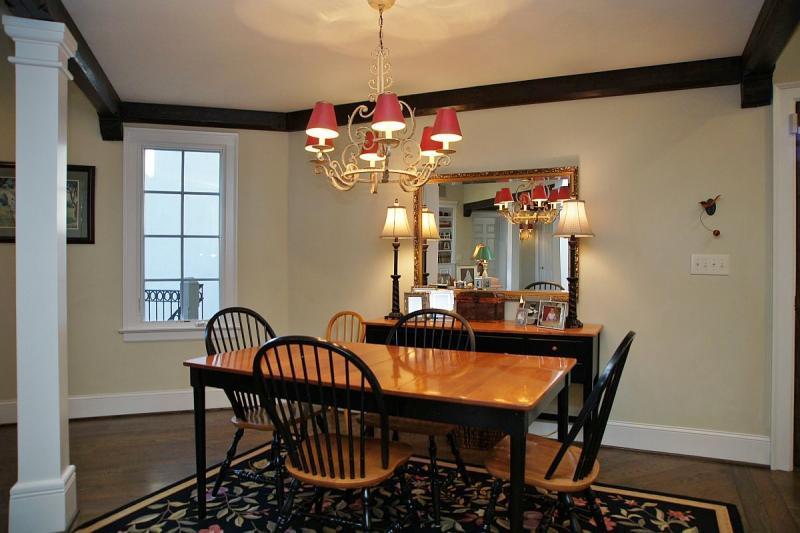 715 Wildwood Road Southwest Roanoke, VA 24014 - Photo 6 of 39 Breakfast Area