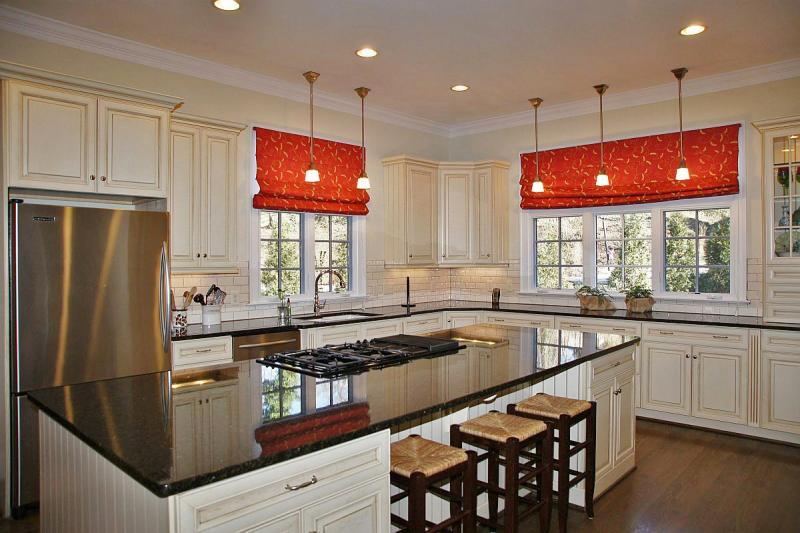 715 Wildwood Road Southwest Roanoke, VA 24014 - Photo 7 of 39 Designer Kitchen