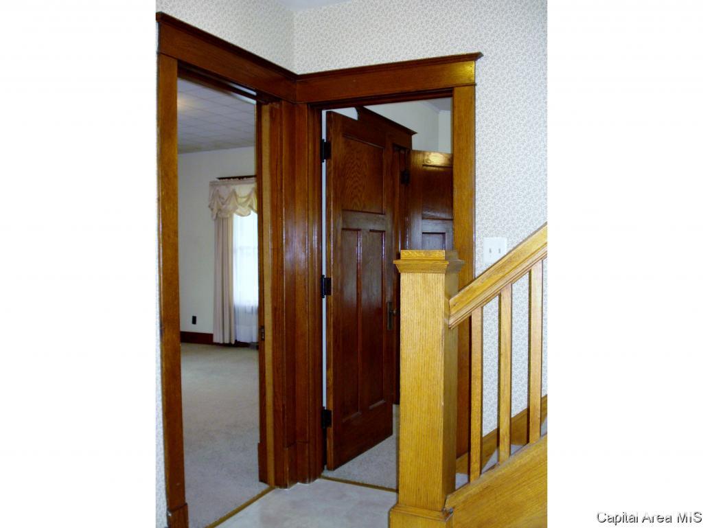 122 South Center Street Oneida, IL 61467 - Photo 20 of 36 Gallery Image 20