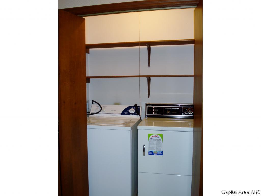 122 South Center Street Oneida, IL 61467 - Photo 24 of 36 Gallery Image 24