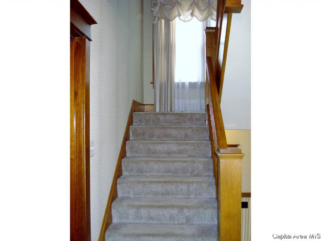 122 South Center Street Oneida, IL 61467 - Photo 27 of 36 Gallery Image 27