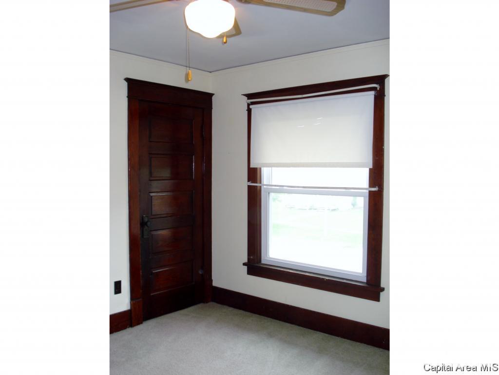 122 South Center Street Oneida, IL 61467 - Photo 29 of 36 Gallery Image 29