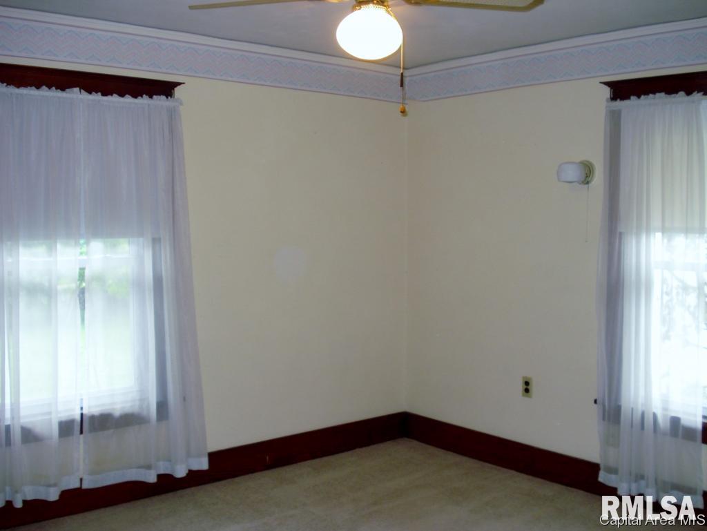 122 South Center Street Oneida, IL 61467 - Photo 35 of 36 Gallery Image 35
