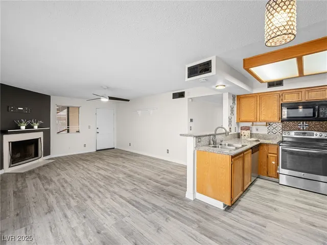 $235,000 | 1575 West Warm Springs Road, Unit 111, Henderson, NV 89014