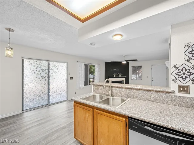 $235,000 | 1575 West Warm Springs Road, Unit 111, Henderson, NV 89014