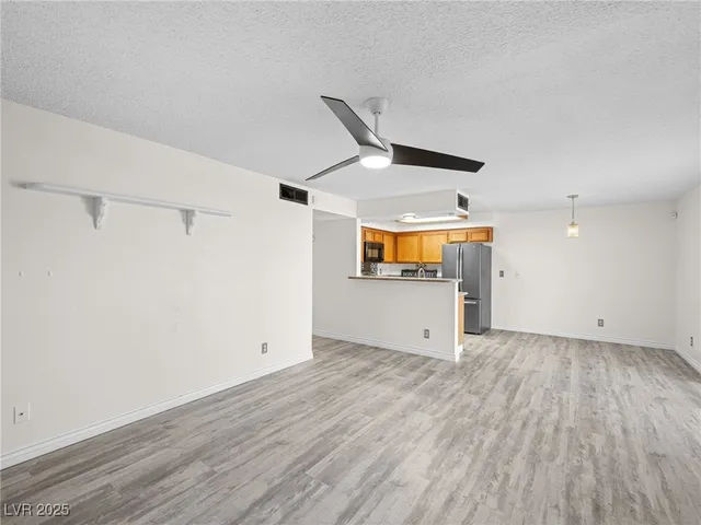 $235,000 | 1575 West Warm Springs Road, Unit 111, Henderson, NV 89014