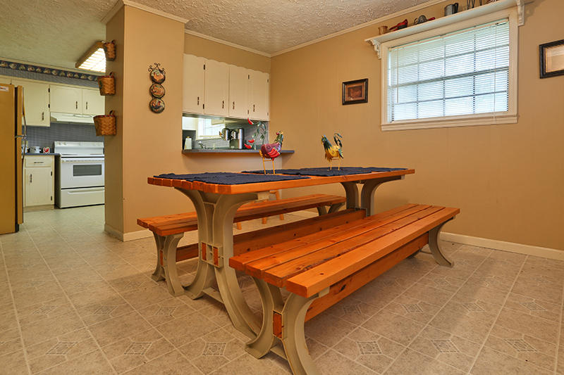 801 Howard Beavert Road Dunlap, TN 37327 - Photo 7 of 26 Dining room