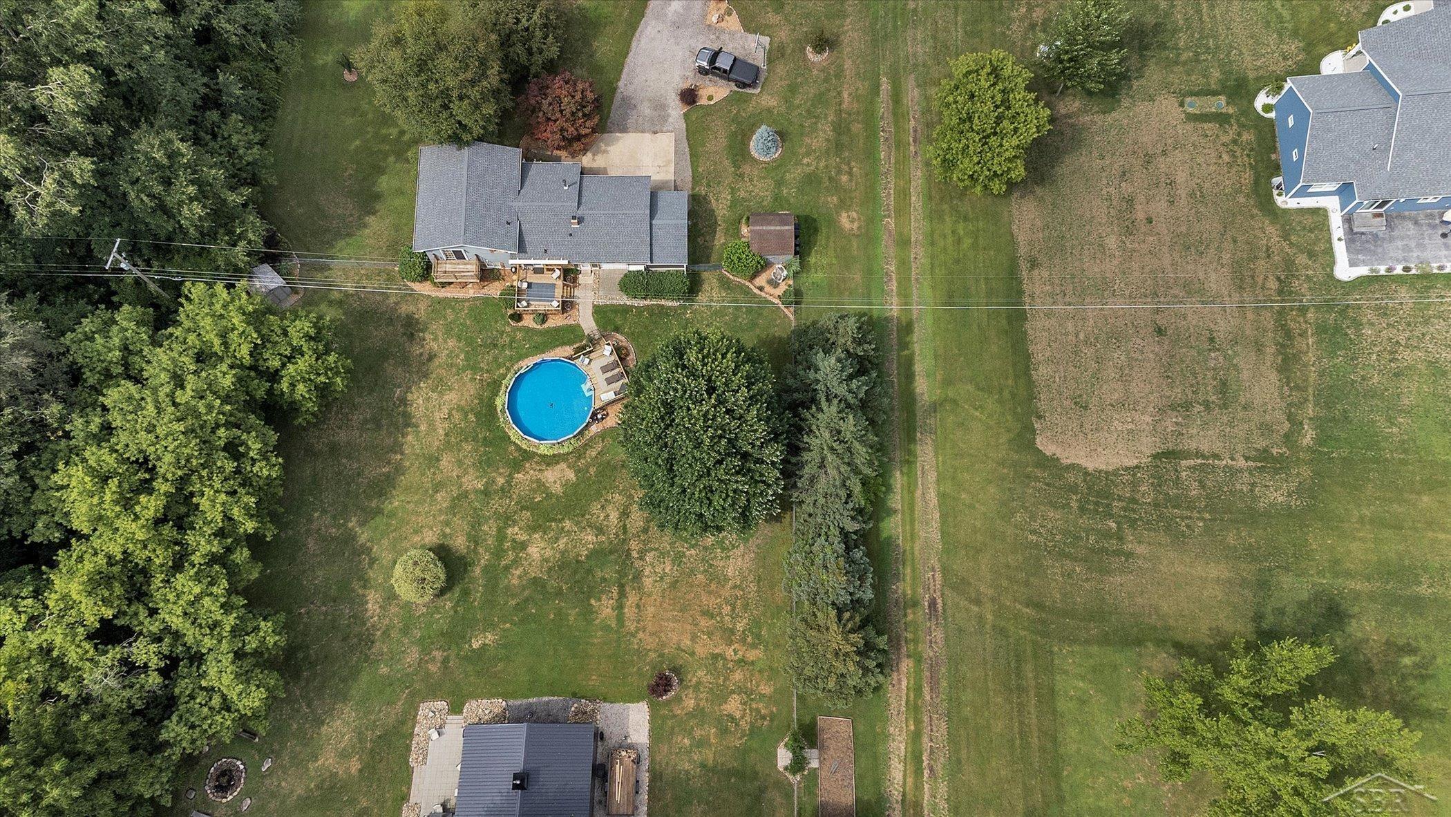 11514 East Burt Road Birch Run, MI 48415 - Photo 64 of 66 50085625-63.JPG
