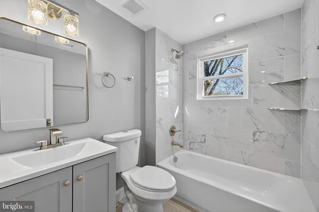 $425,000 | 913 North Queen Street, Martinsburg, WV 25404