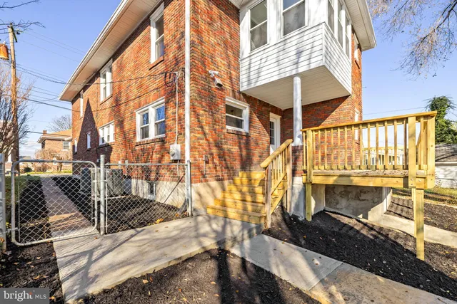 $425,000 | 913 North Queen Street, Martinsburg, WV 25404