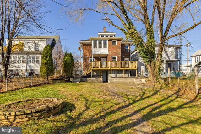 $425,000 | 913 North Queen Street, Martinsburg, WV 25404