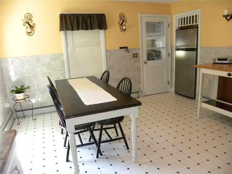 140 Hogan Road Lewiston, ME 04240 - Photo 13 of 32 Kitchen.