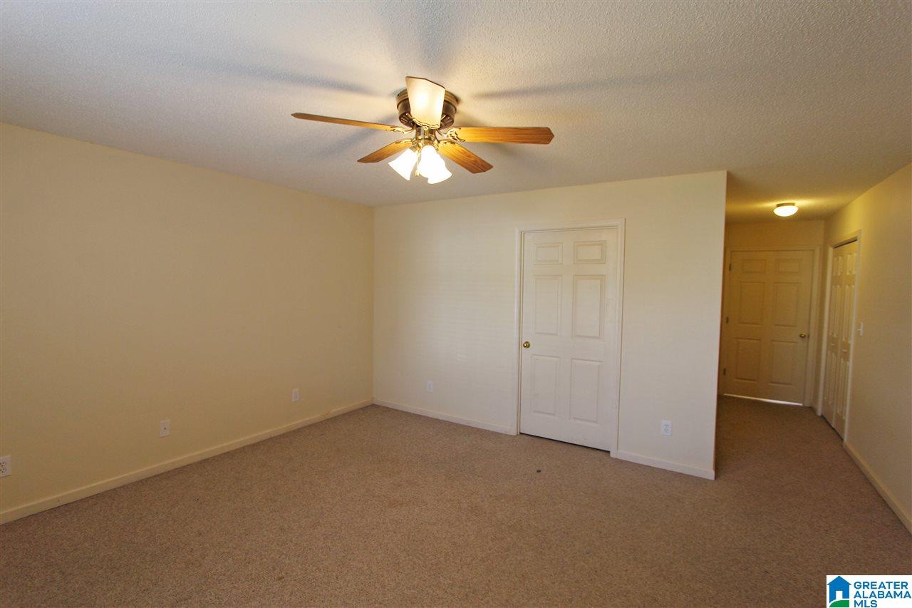 355 Cobblestone Way Oxford, AL 36203 - Photo 8 of 34